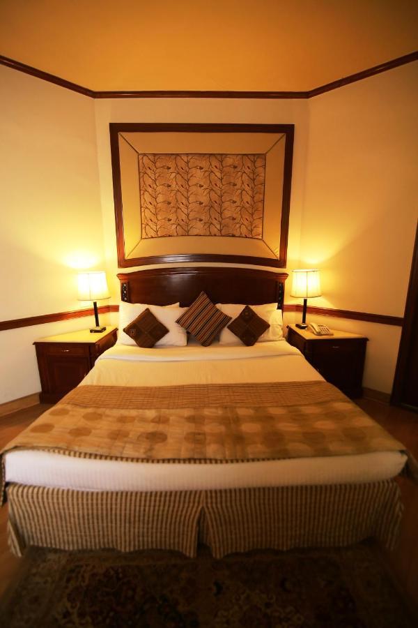 Hotel President Джаландхар Экстерьер фото
